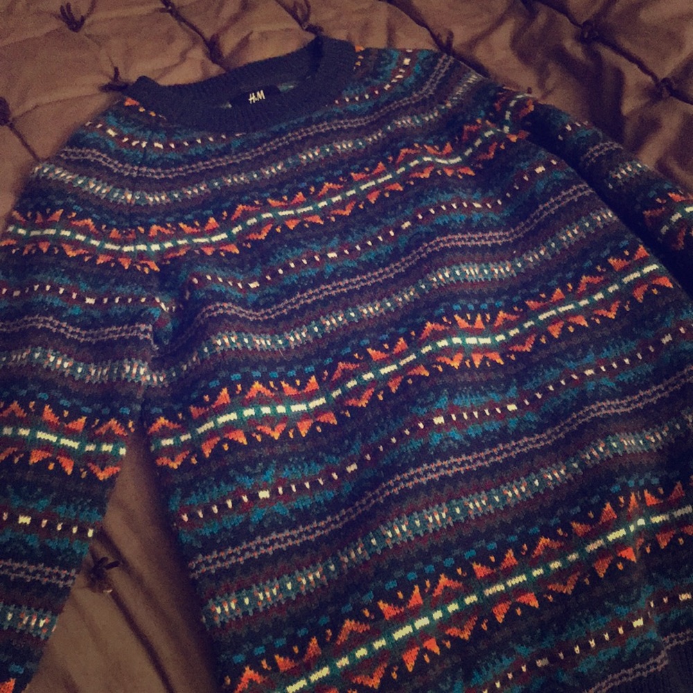 Women’s/men’s H&M wool blend sweater size small